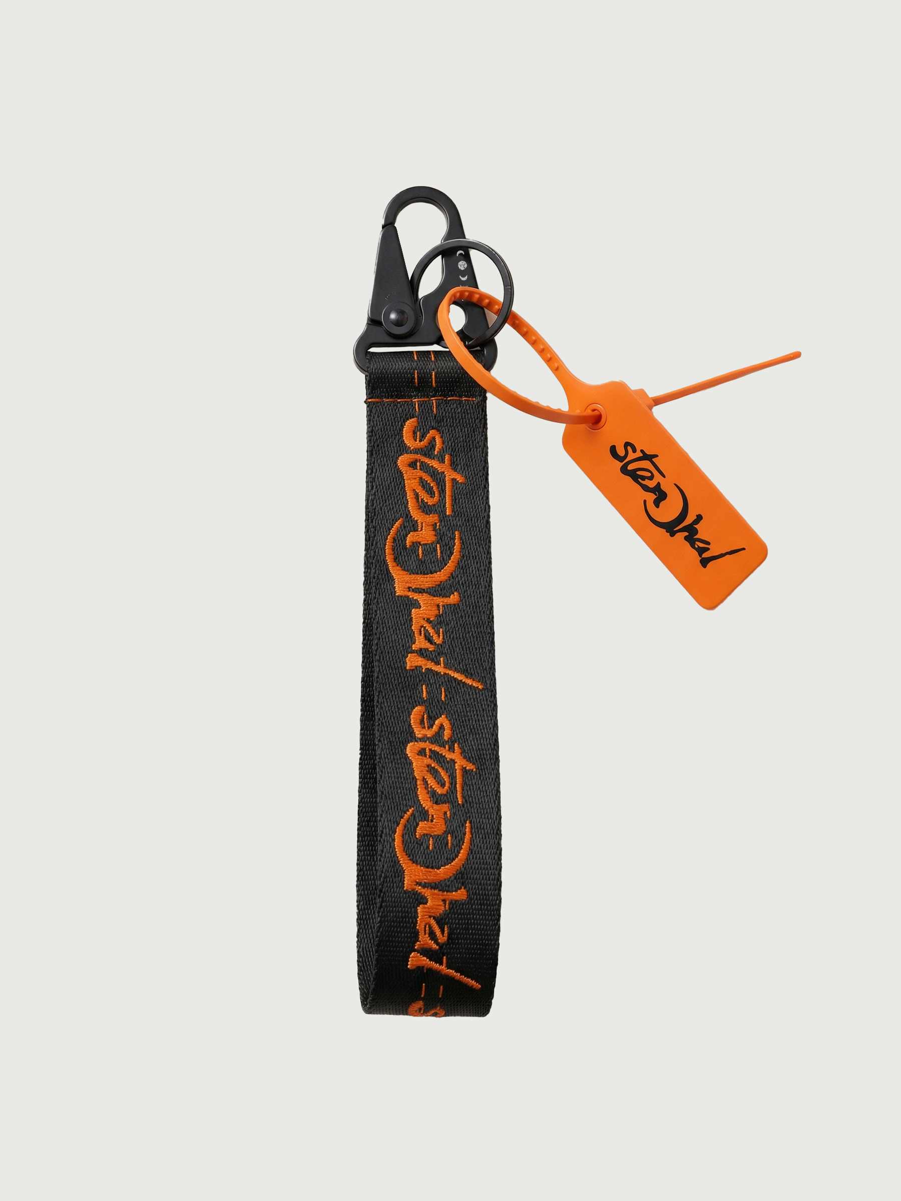 OZUNA x Beéle Stendhal - Keychain Loop